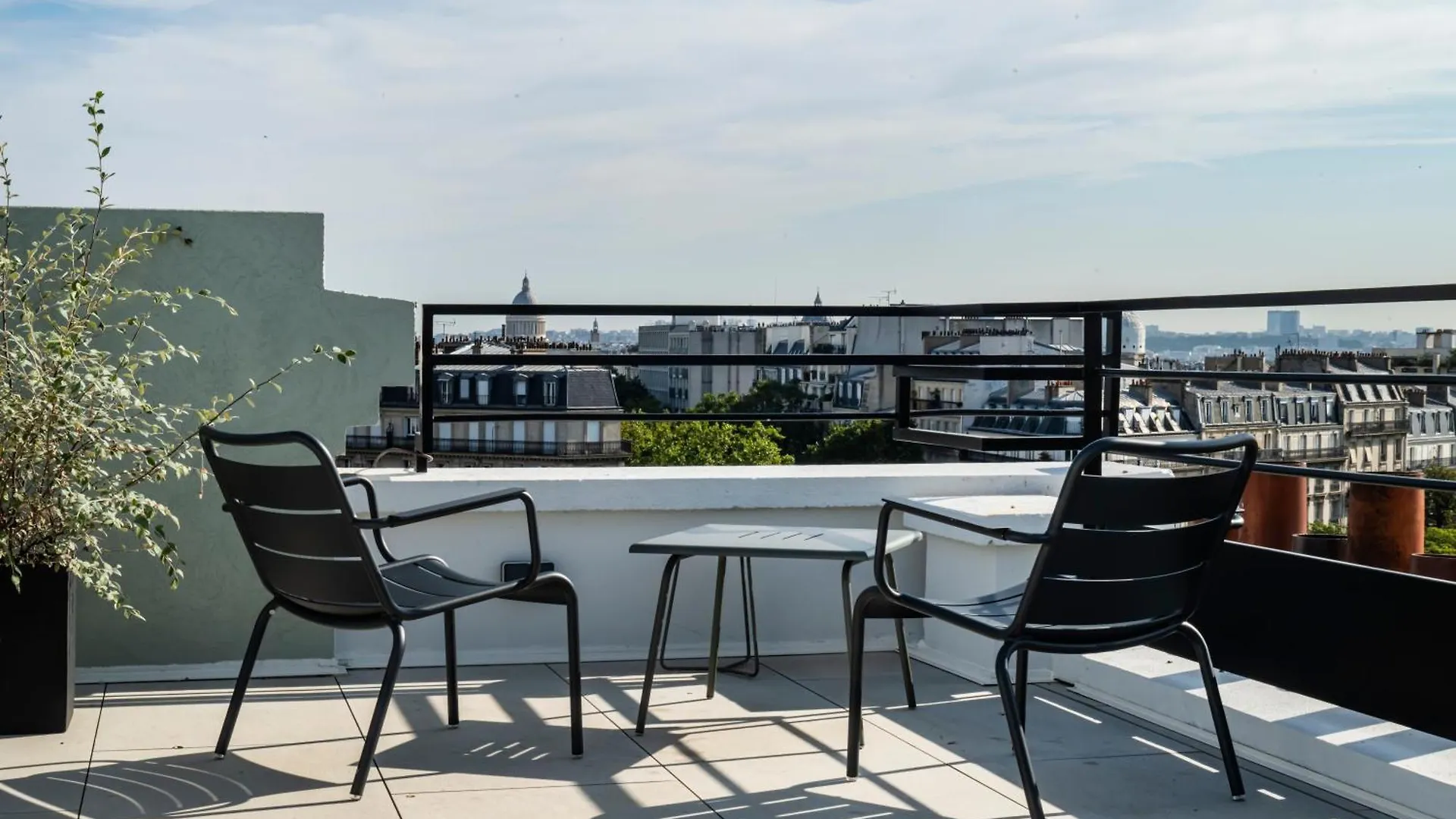 Le Lampika Hotel Paris