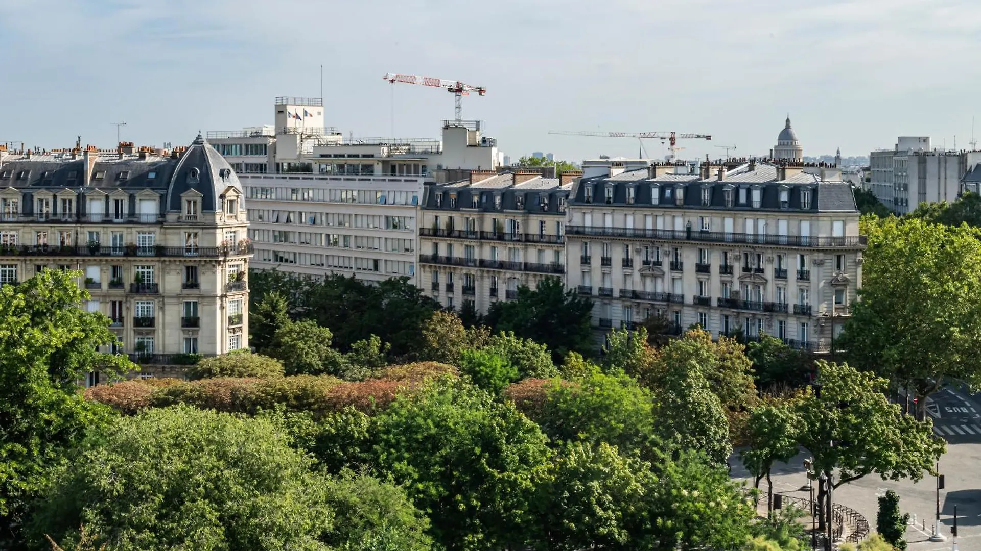 Le Lampika Hotel Paris