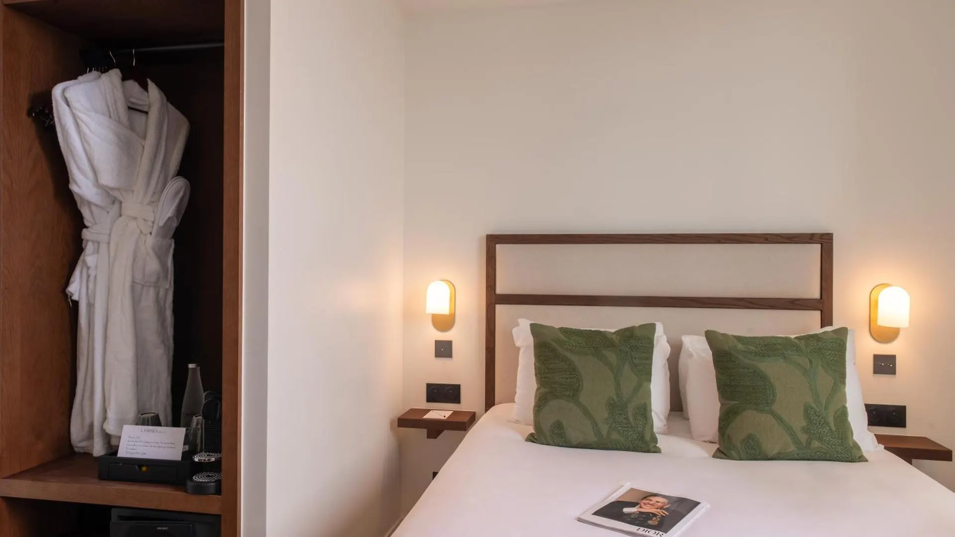 Le Lampika Hotel Paris 4*,