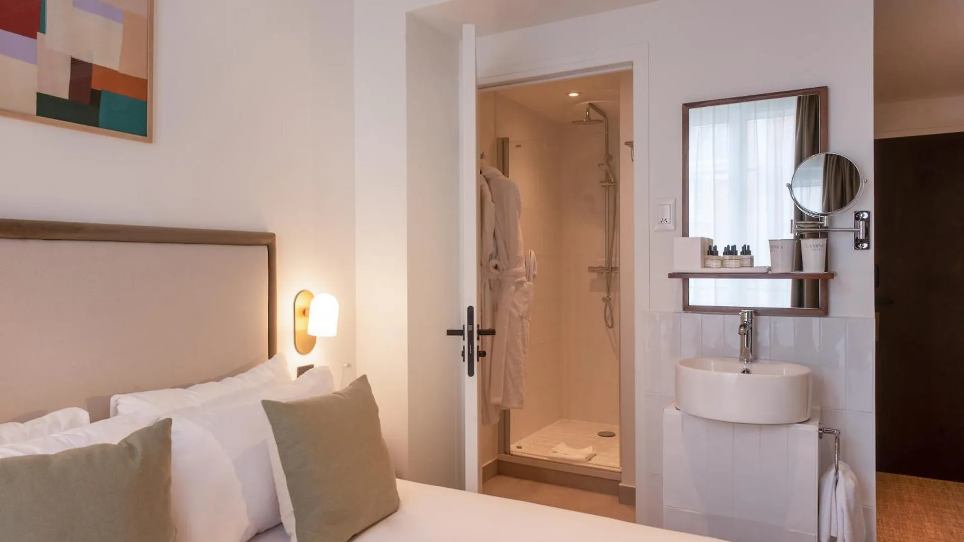 Le Lampika Hotel Paris