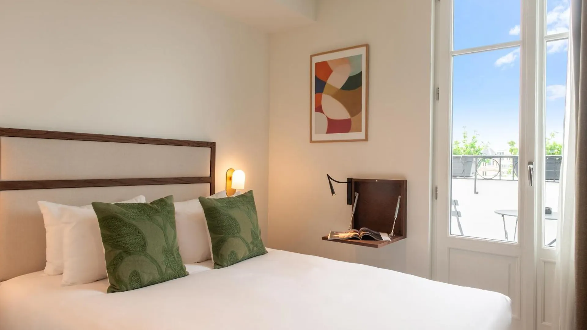 Le Lampika Hotel Parijs